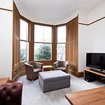 Joivy Spacious Home Near The Meadows